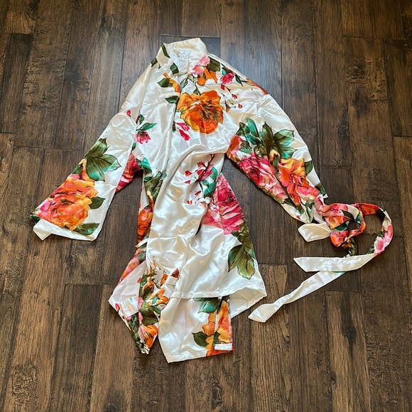 Other - Silk Robe